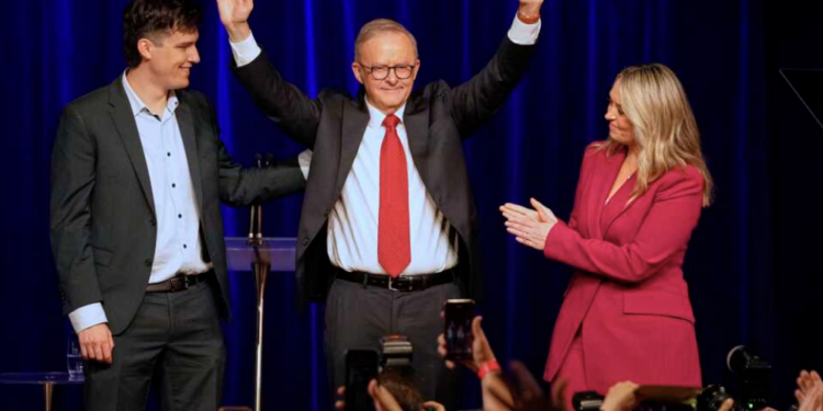 Australia Reports Record Number Of Migrants