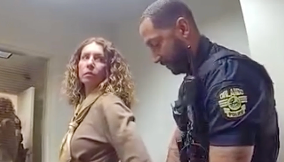 Florida Mom Raged At Kids For Calling 911 During Vegas Trip