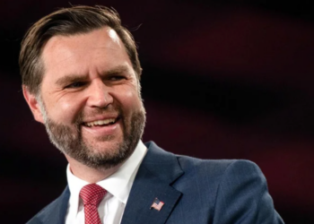 JD Vance Heckled In Florida, Removal Follows